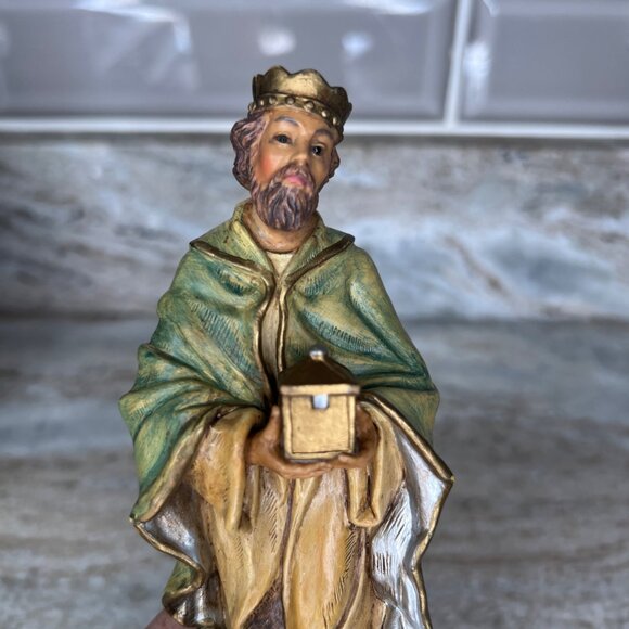 DiGiovanni Heirloom Nativity Collection "Gaspar" Wiseman King 6” Figure 1998 - Picture 5 of 7